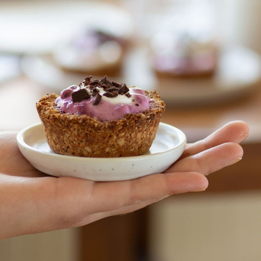 Granola Cups mit Fruchtfüllung