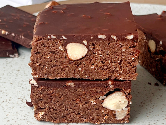 Haselnuss-Protein-Bites