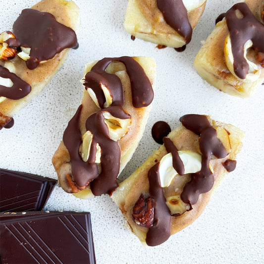 Bananen-Snickers mit Schokoladendrizzle