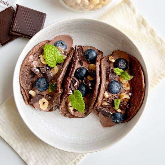 Schokoladige Pancake-Tacos mit Füllung
