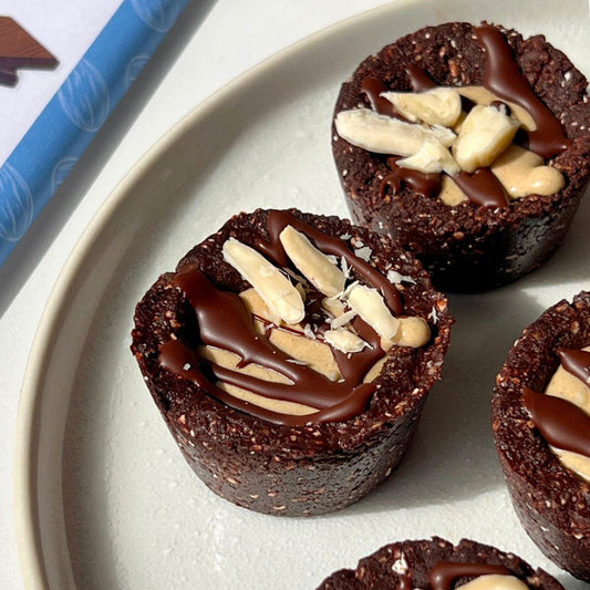 Brownie-Cups mit cremiger Füllung