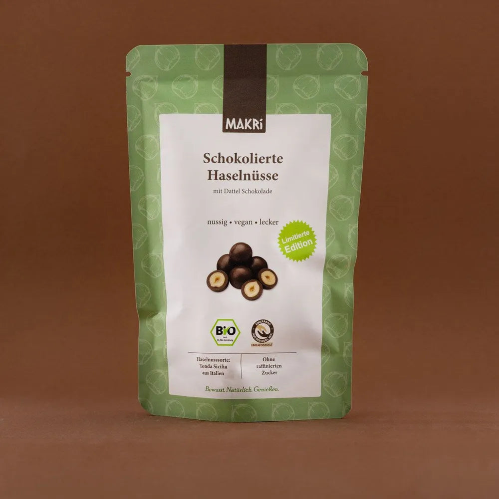 Schokolierte Haselnüsse verpackt
